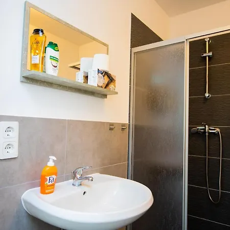 Modern Living Kueche Netflix Inklusive Lage Πανσιόν