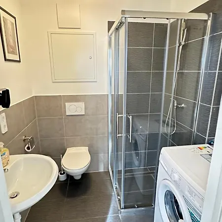 Modern Living Konukevi 3*