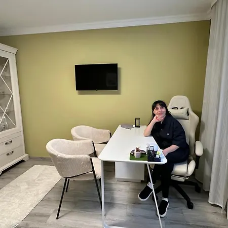 Modern Living 3*