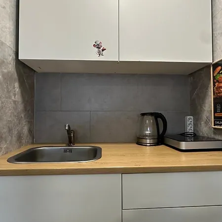 Konukevi Modern Living 3*