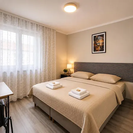 Modern Living Πανσιόν 3*