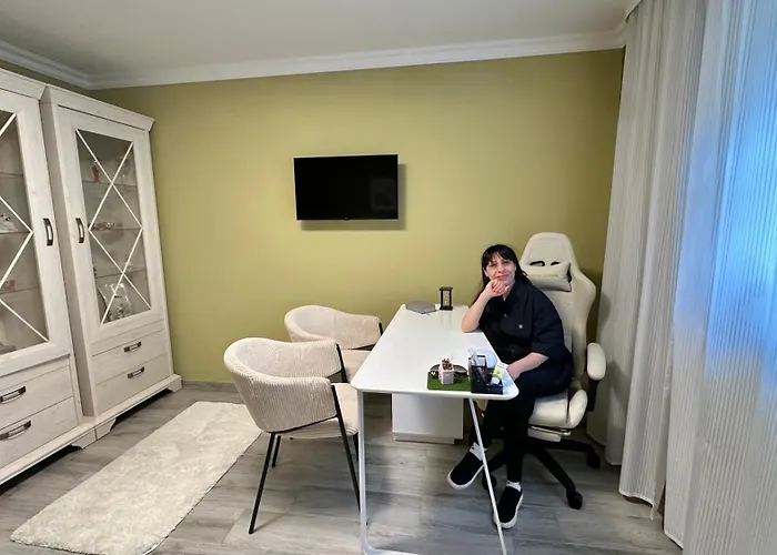 Modern Living 3*