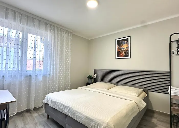 Modern Living Πανσιόν 3*