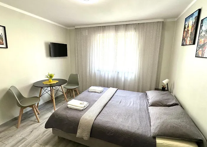 Modern Living Πανσιόν 3*